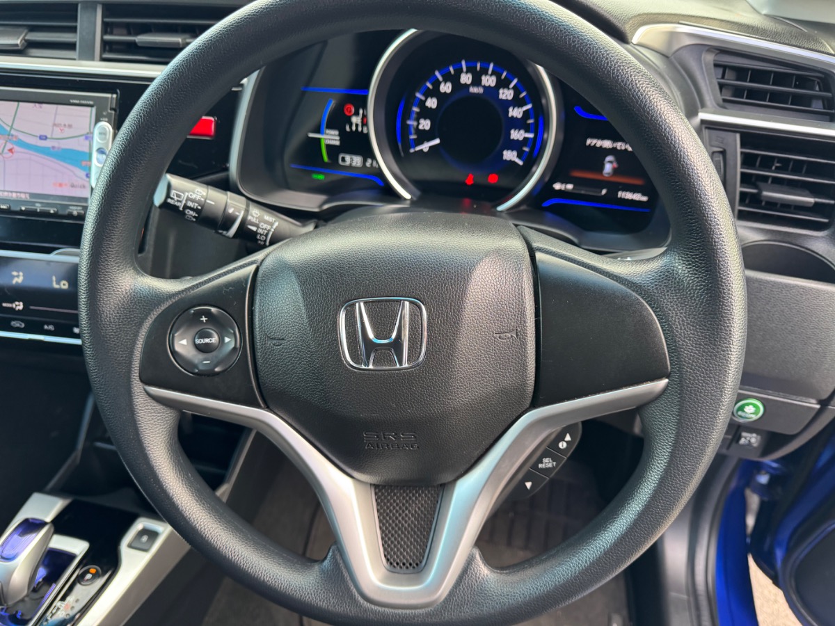 2015 Honda Fit HYBRID Carousel 2