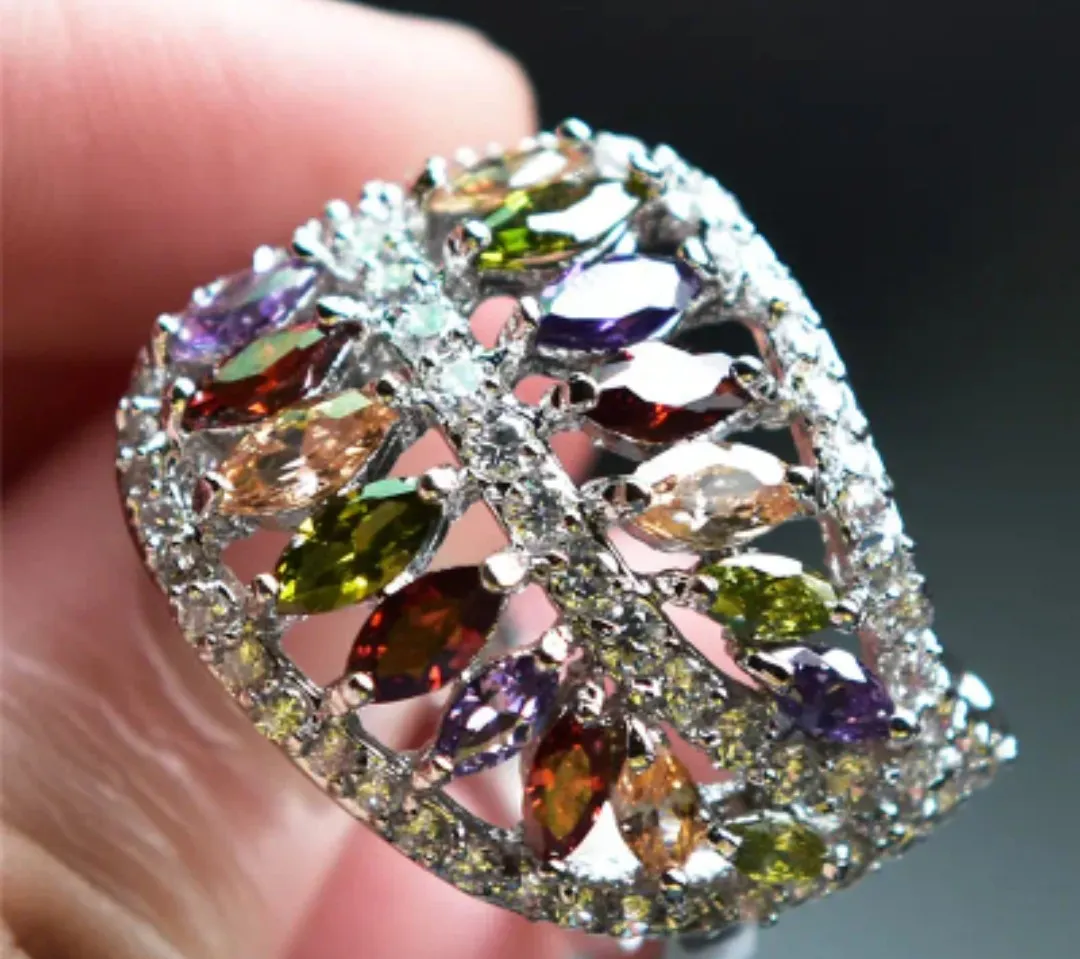 Vintage inspired hollow flower ring size 9 Carousel 3