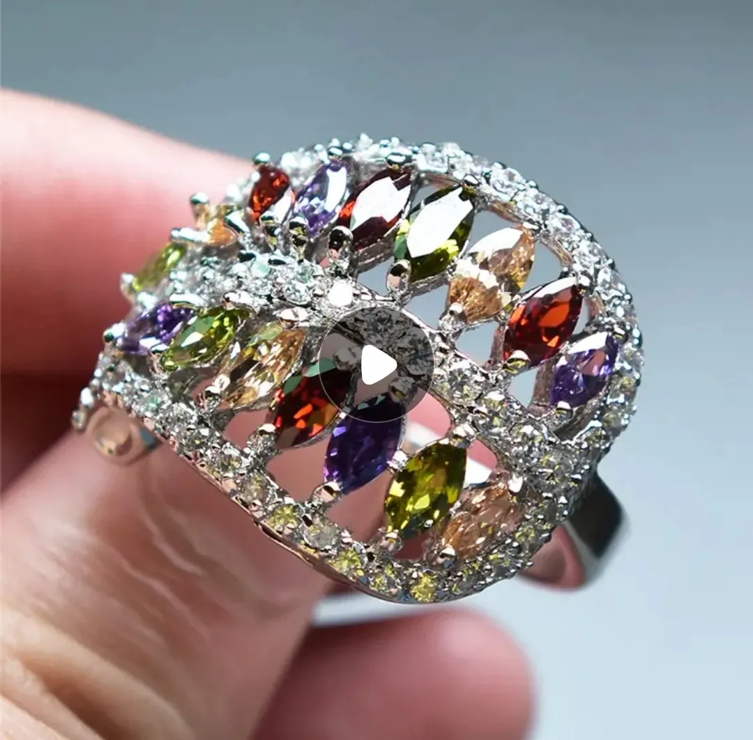 Vintage inspired hollow flower ring size 9 Carousel 1