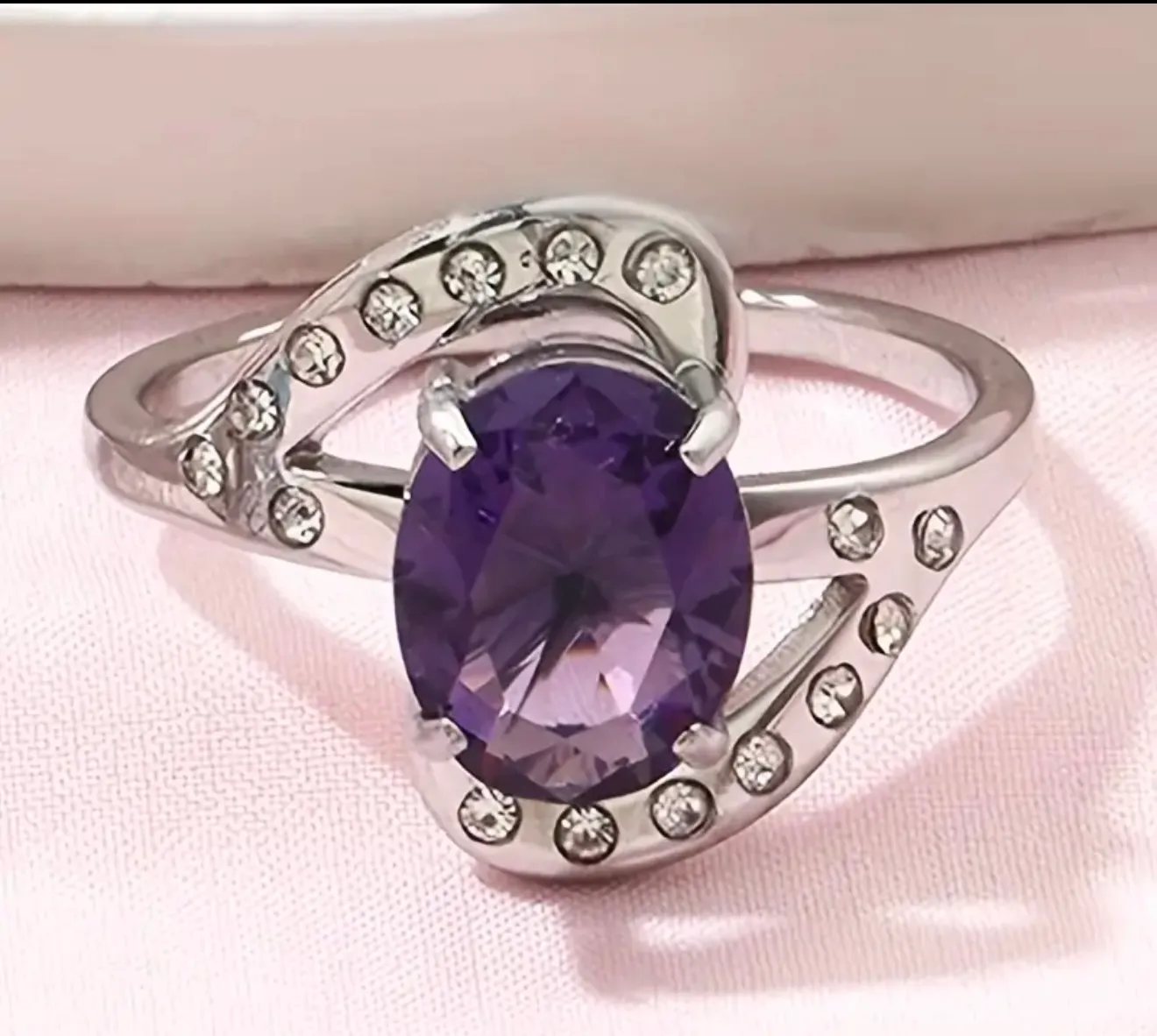 Ladies stainless steel ring size 9 (clearance)