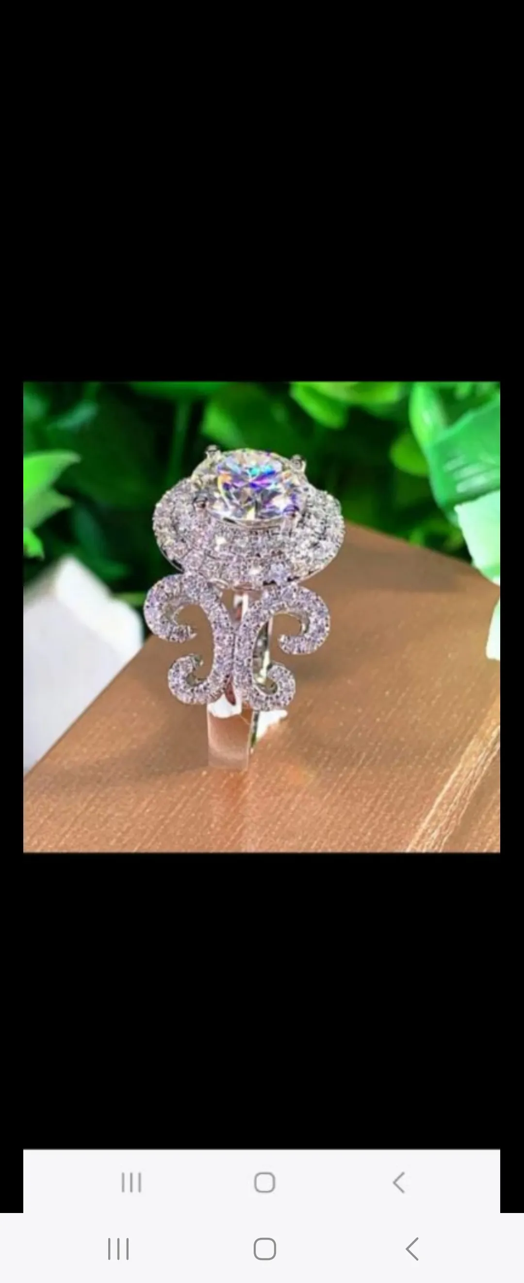 Stunning silver plated ring size 11 (clearance) !