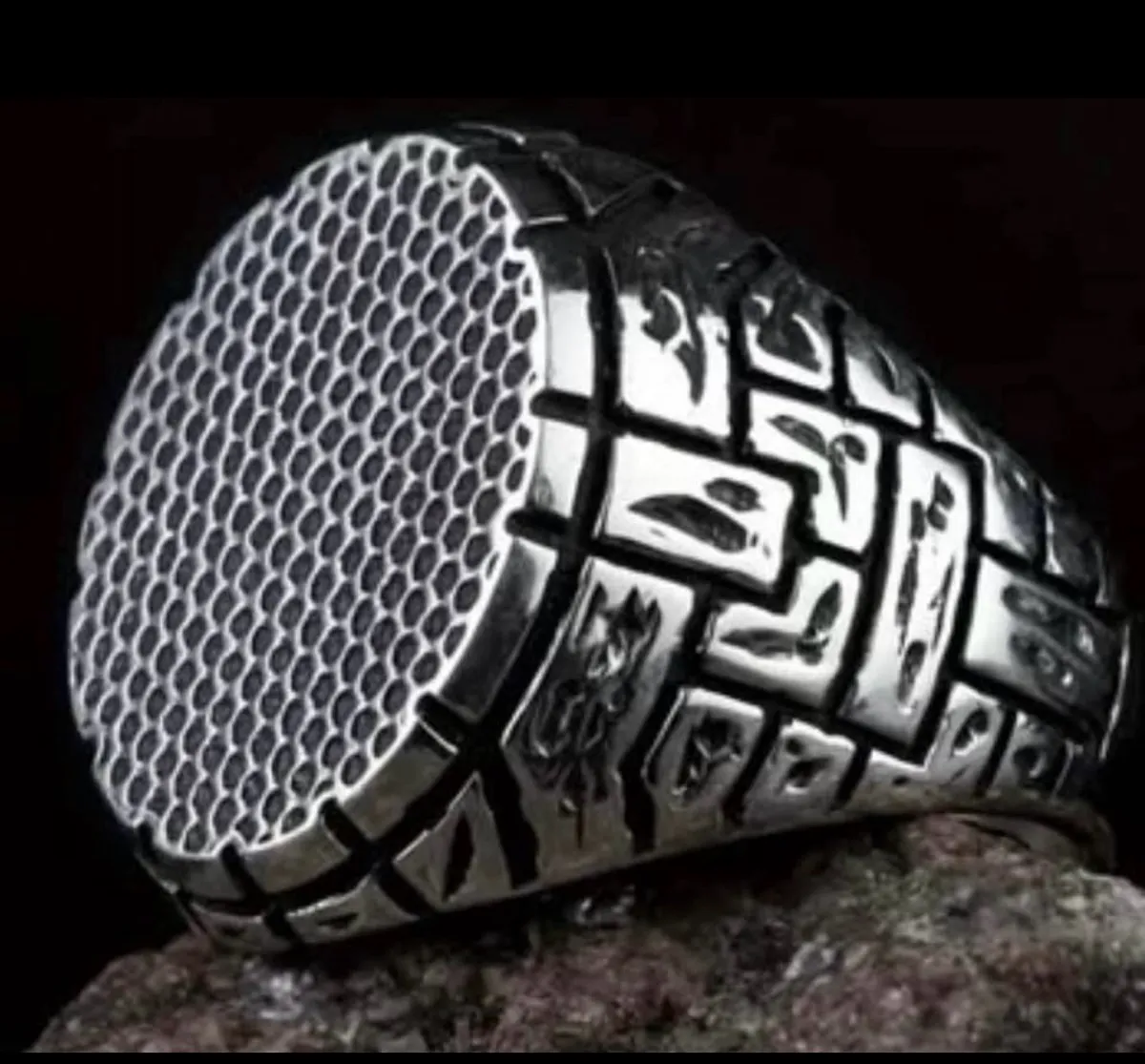 Men’s concave design ring size 12