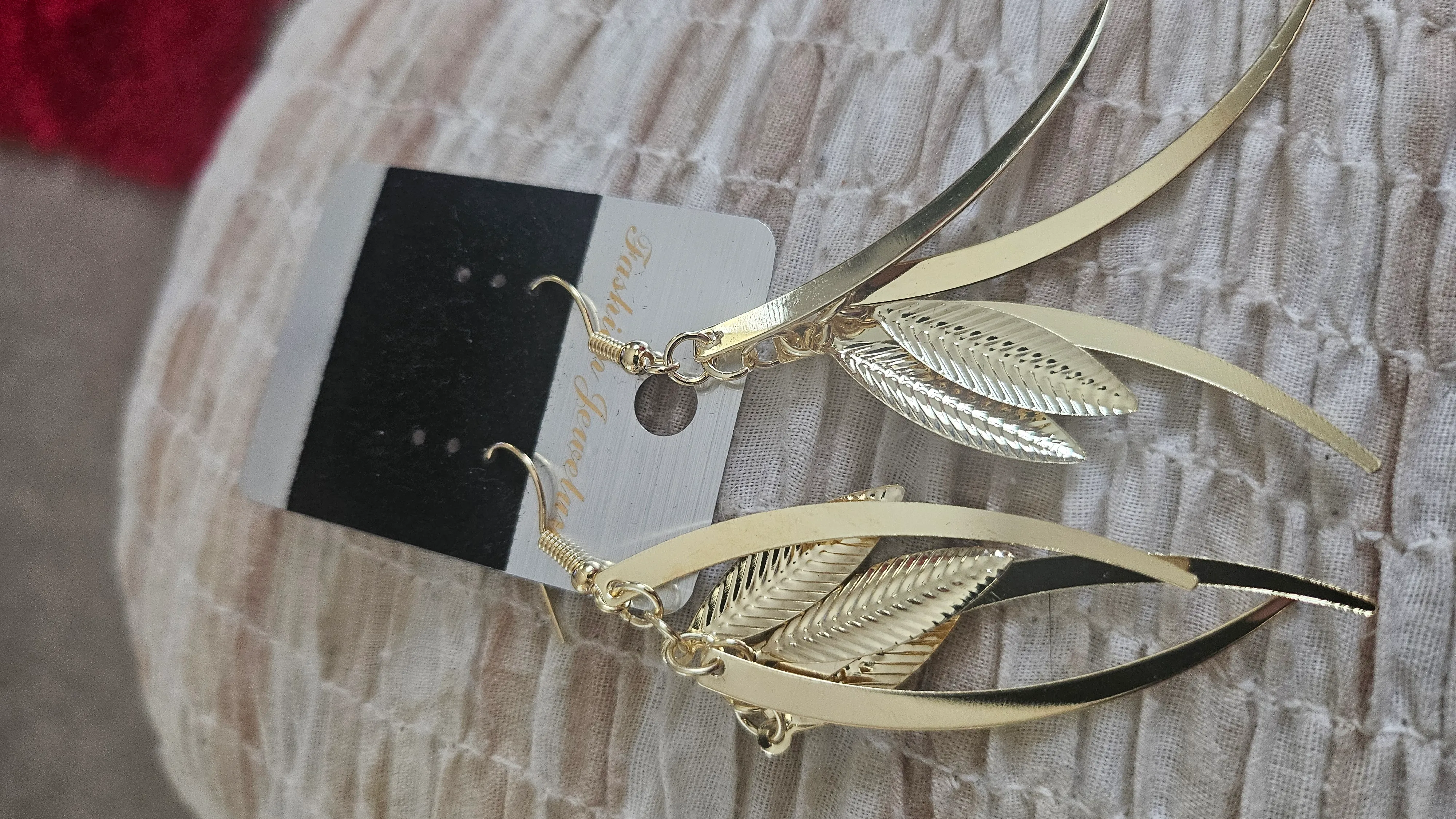 3x pairs of ear rings Carousel 1