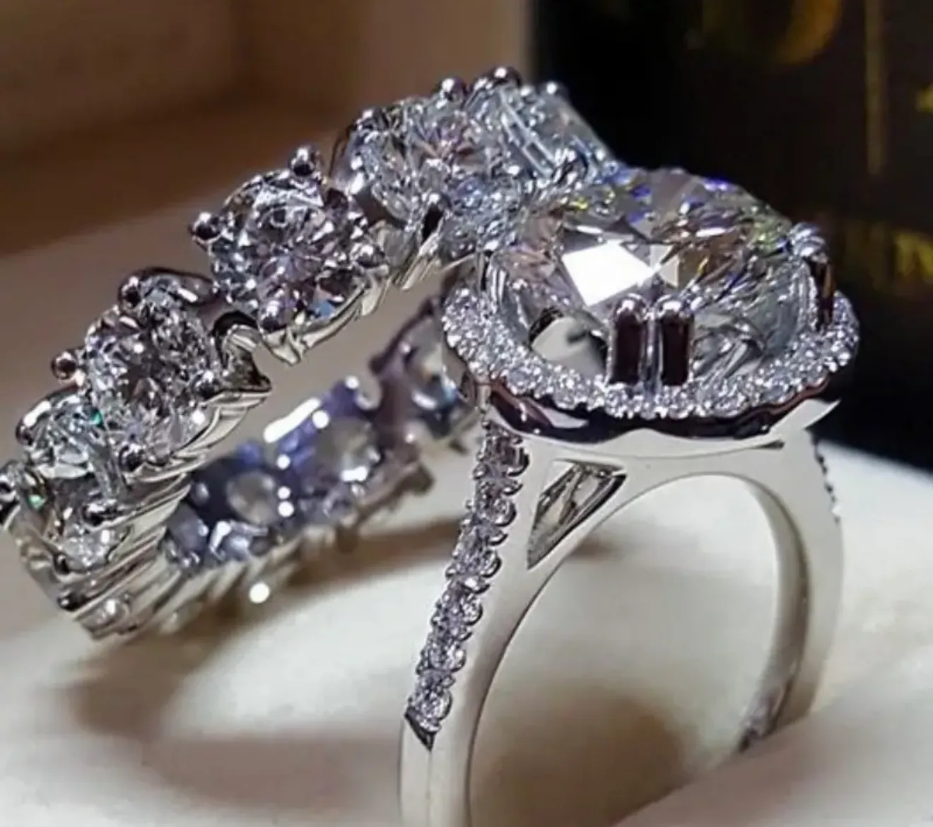 Ladies 2pc ring set size 9 Carousel 1