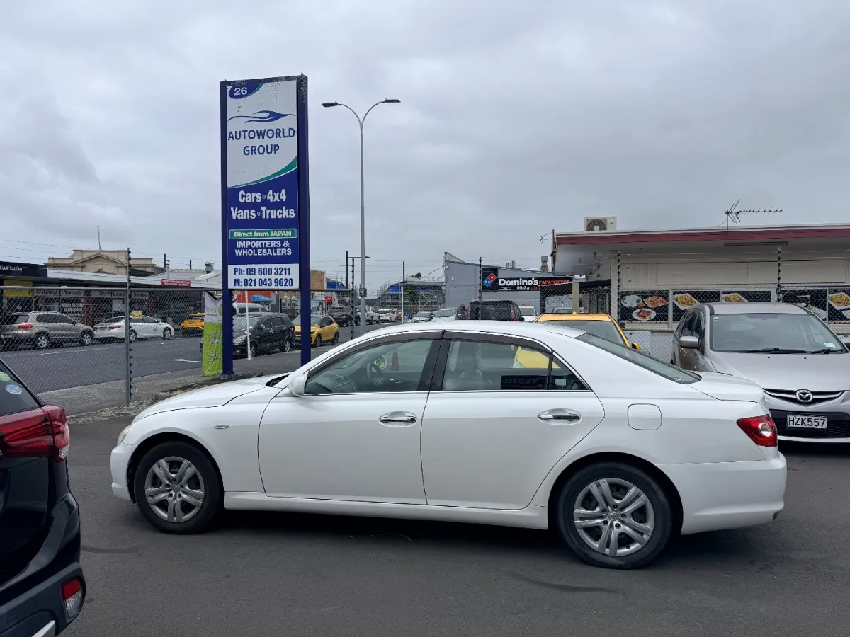 2006 Toyota Mark-X Carousel 6
