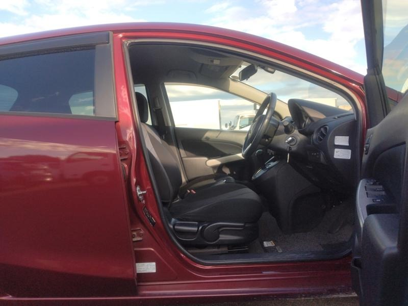 2012 Mazda Demio Carousel 3