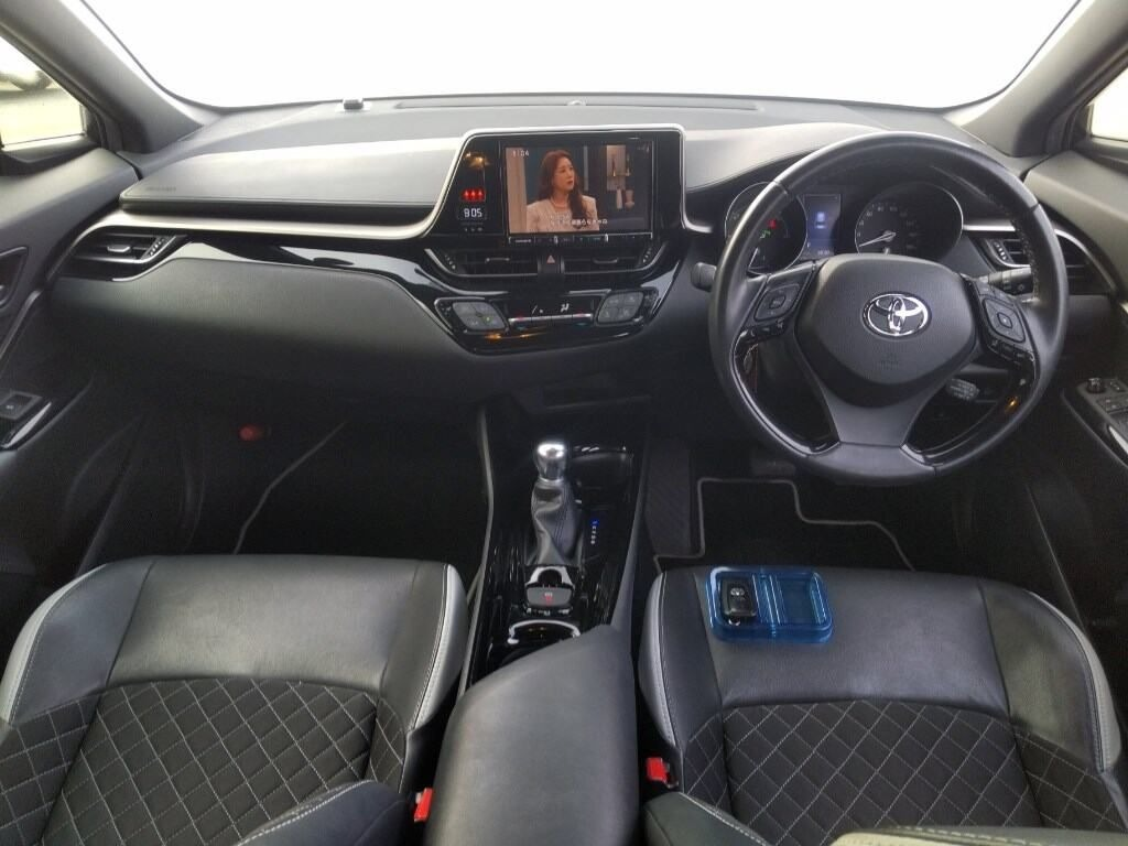 2019 Toyota C-HR Carousel 1