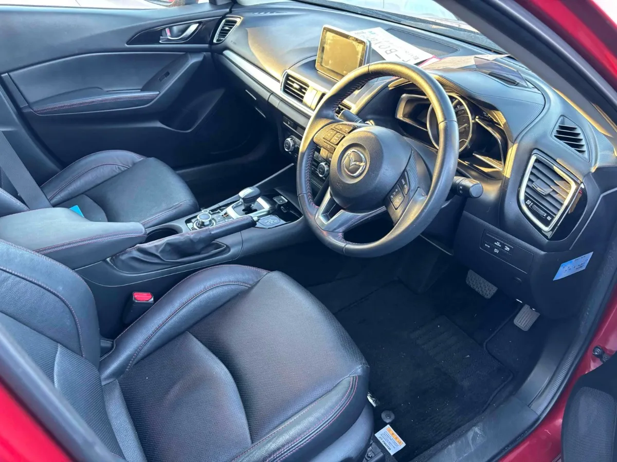 2014 Mazda Axela Carousel 2