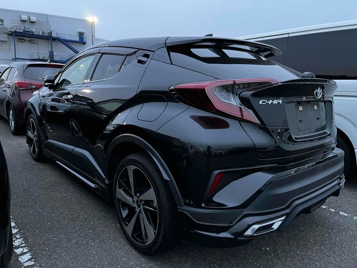 2019 Toyota C-HR G MODE BURUNO Carousel 2