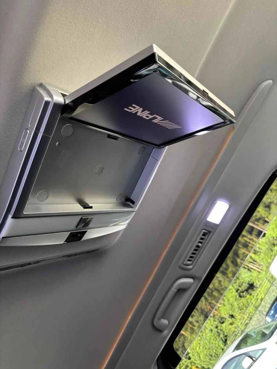 2012 Toyota Vellfire Carousel 5