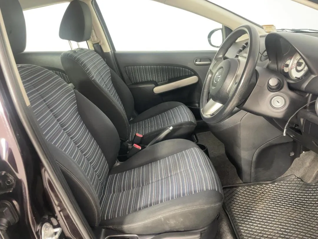 2010 Mazda Demio Carousel 1