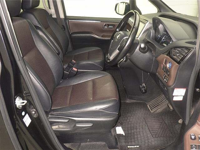 2015 Toyota Esquire Carousel 2