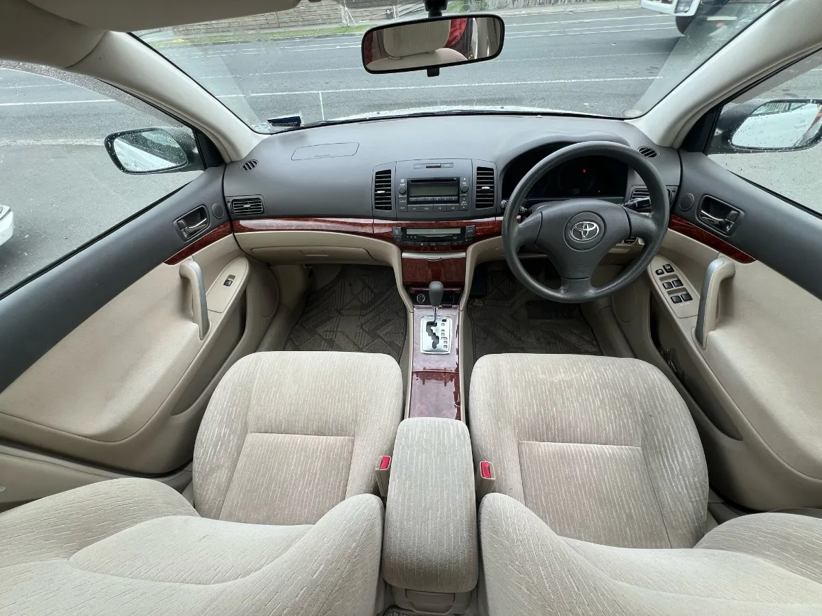2005 Toyota Allion Carousel 7