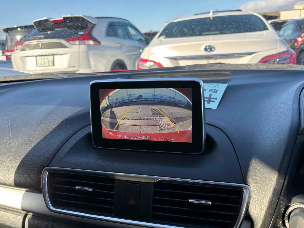 2014 Mazda Axela Carousel 1
