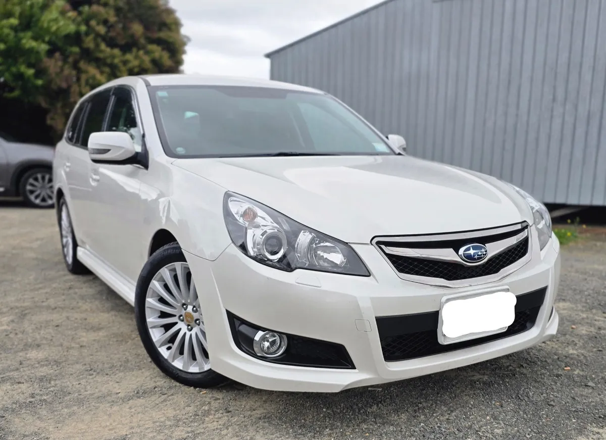 2009 Subaru Legacy Carousel 8
