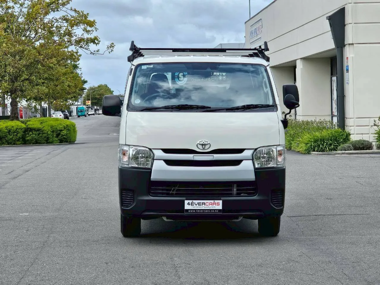 2018 Toyota Hiace 2.0 Petrol Low Kms Carousel 5