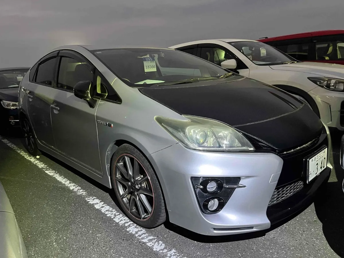 2014 Toyota Prius 5D GS TOURING SELECTION