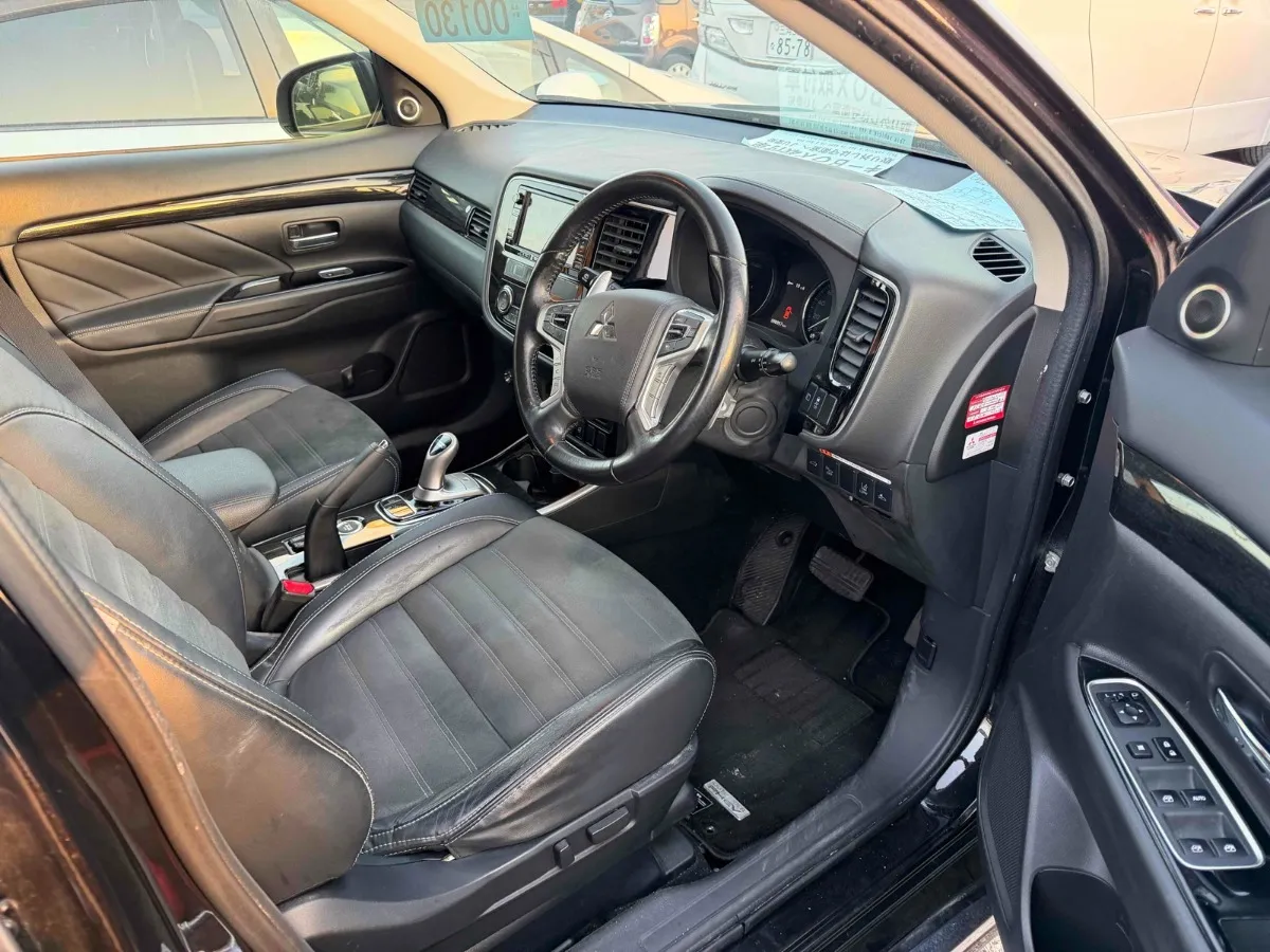 2015 Mitsubishi Outlander Carousel 3