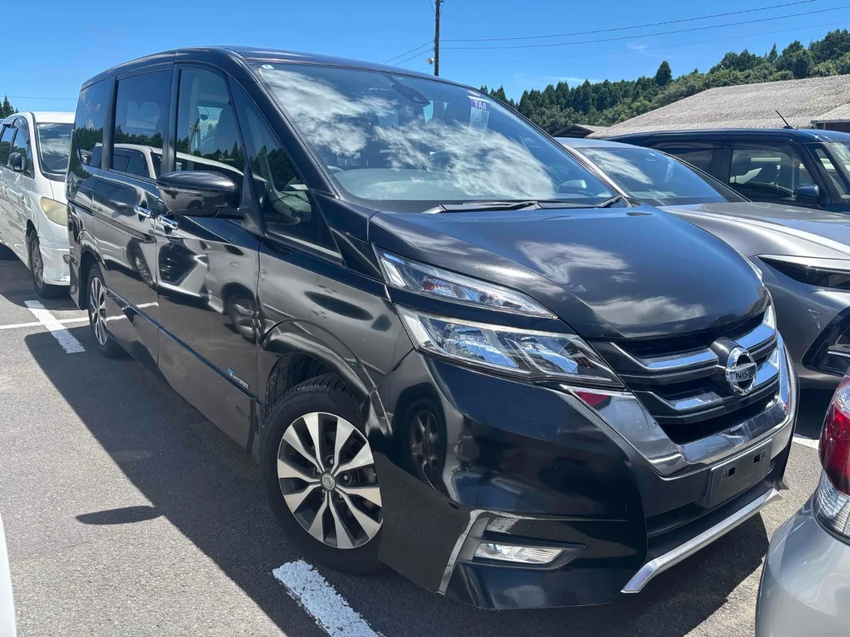 2017 Nissan Serena