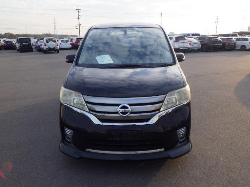 2013 Nissan Serena