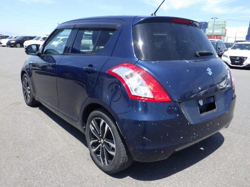 2014 Suzuki Swift Carousel 1