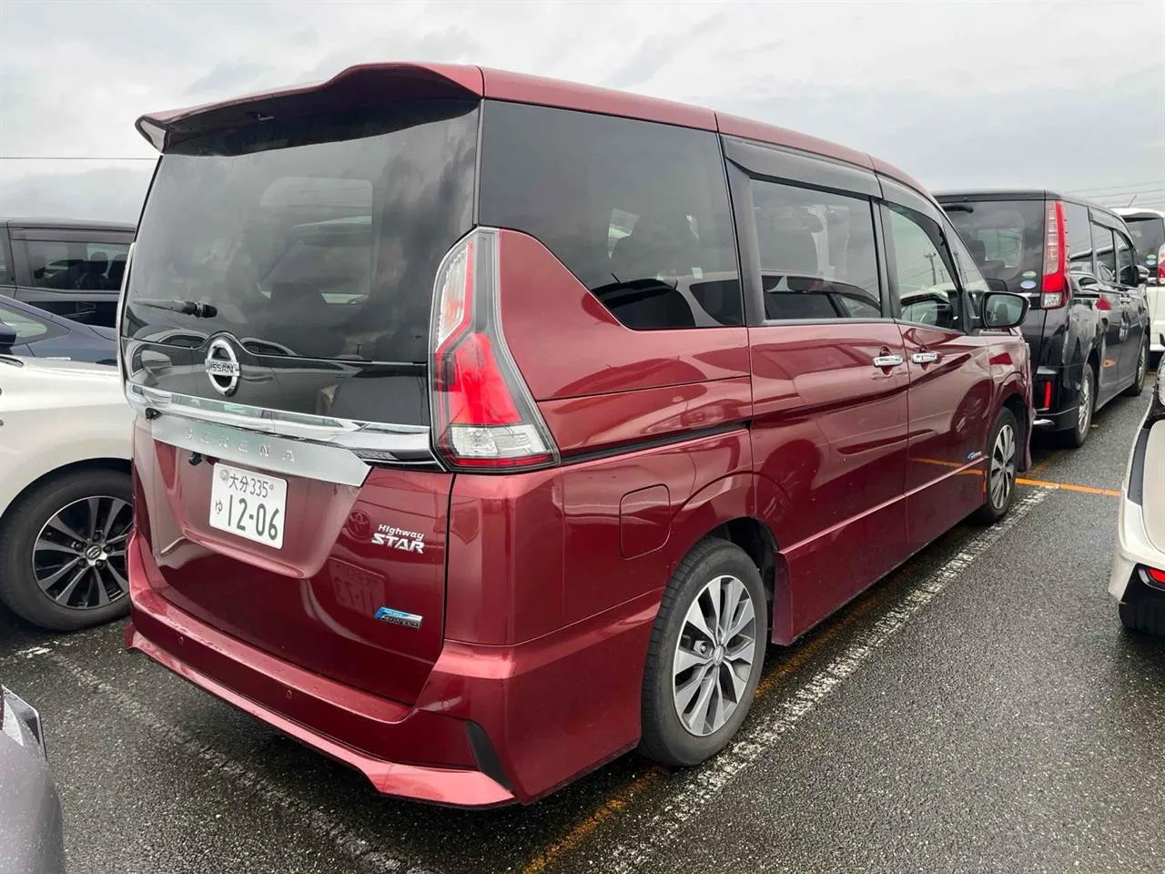 2017 Nissan Serena 5D HIGHWAY STAR PROPILOT EDITION Carousel 1