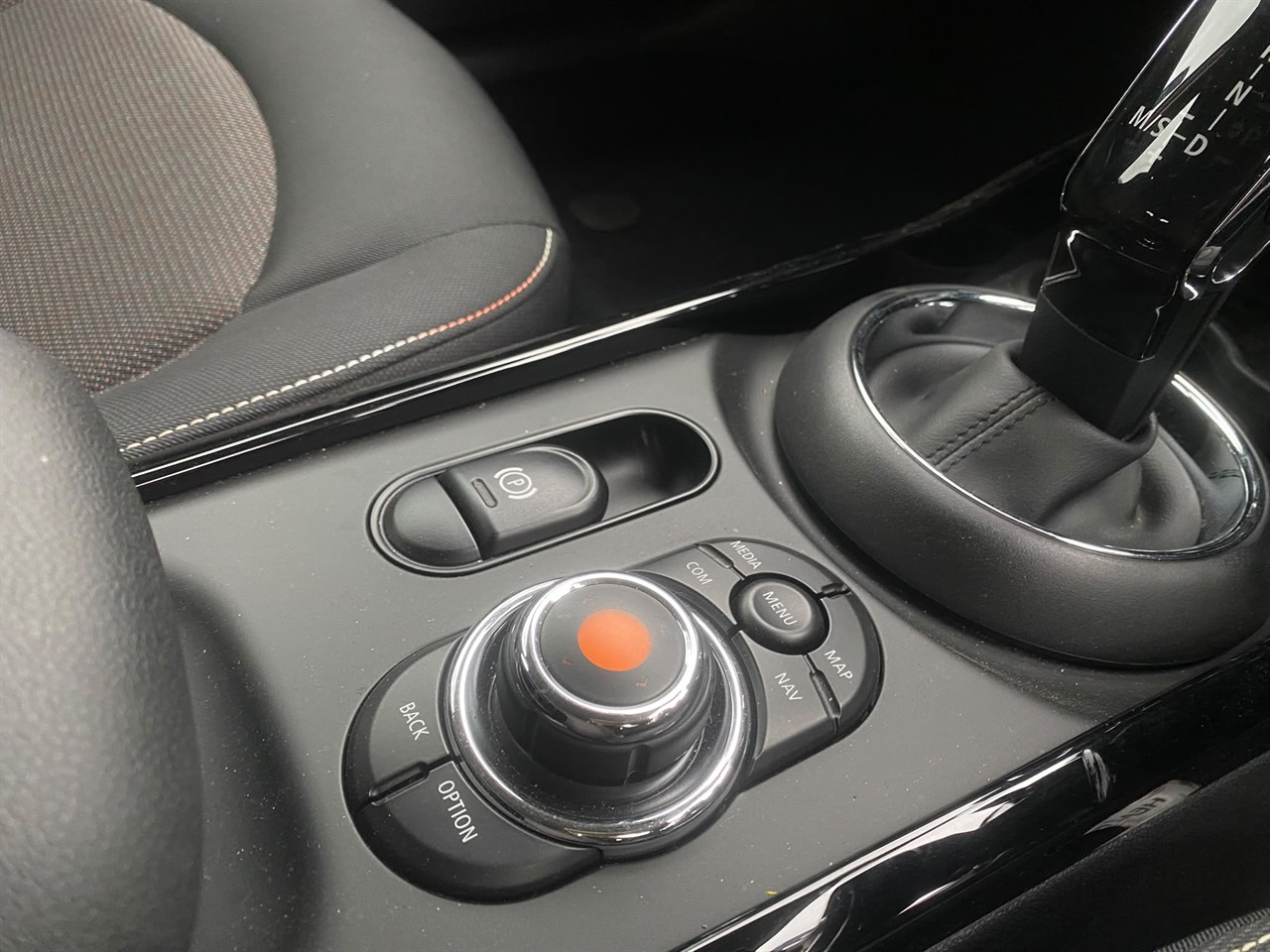 2020 Mini Cooper D Clubman Carousel 5