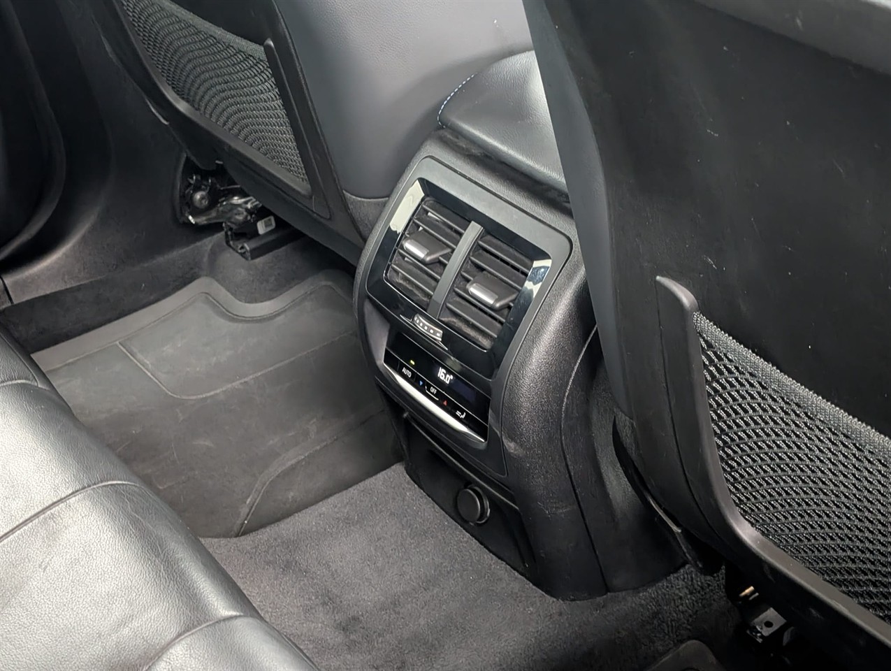 2019 BMW X3 xDrive 20 M Sport Carousel 2