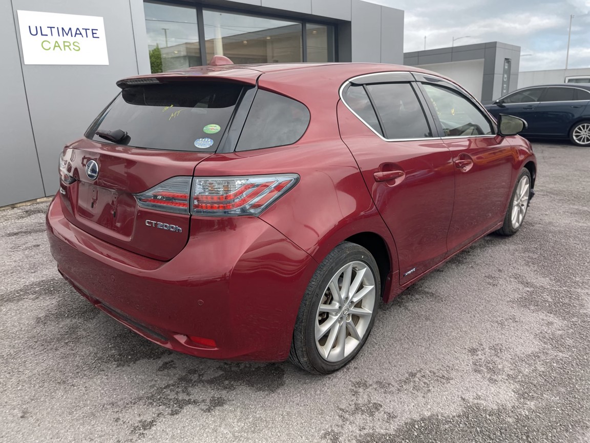 2012 Lexus CT200 h Carousel 7