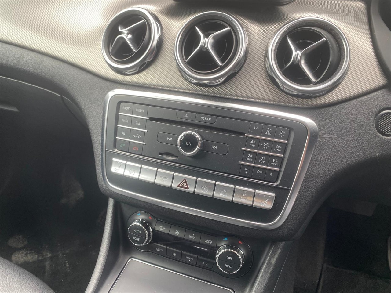 2017 Mercedes-Benz GLA220 4matic Carousel 3