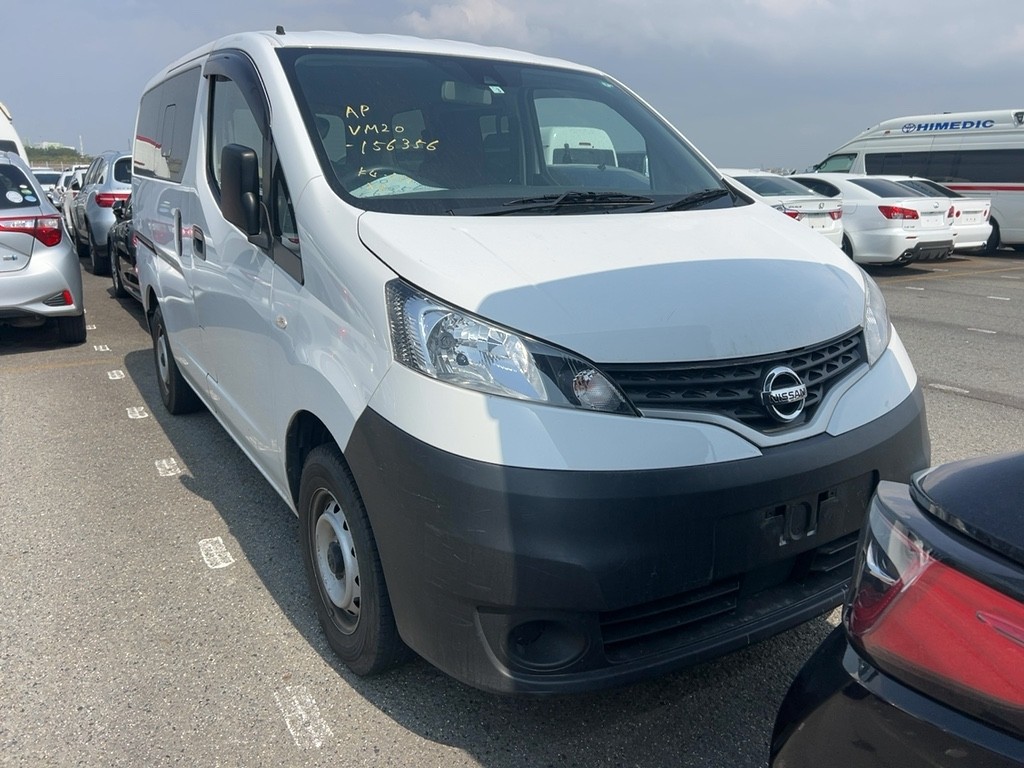 2020 NISSAN NV200