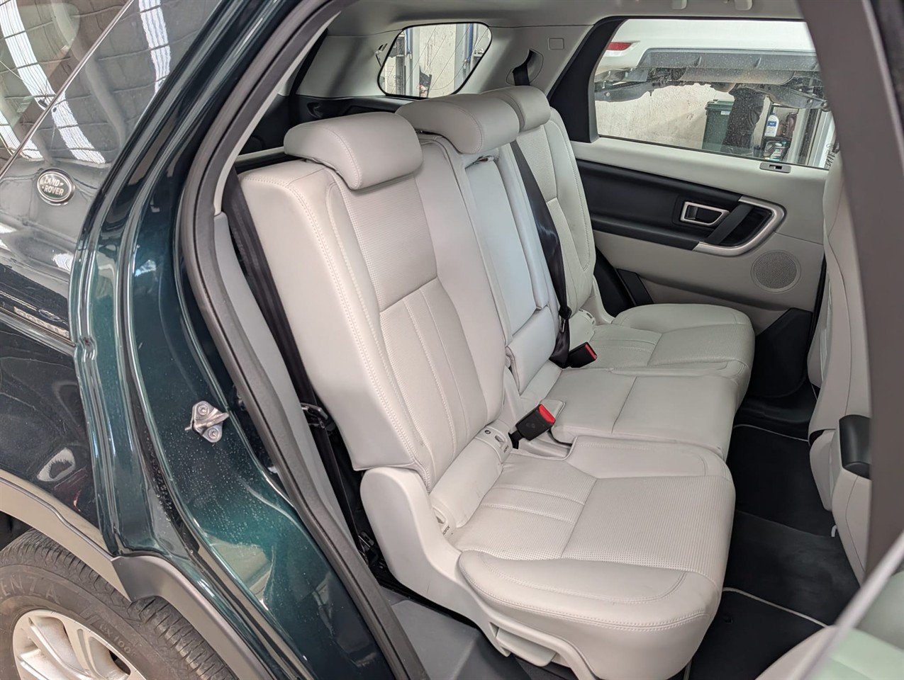 2016 Land Rover Discovery Sport SE Si4 Carousel 10