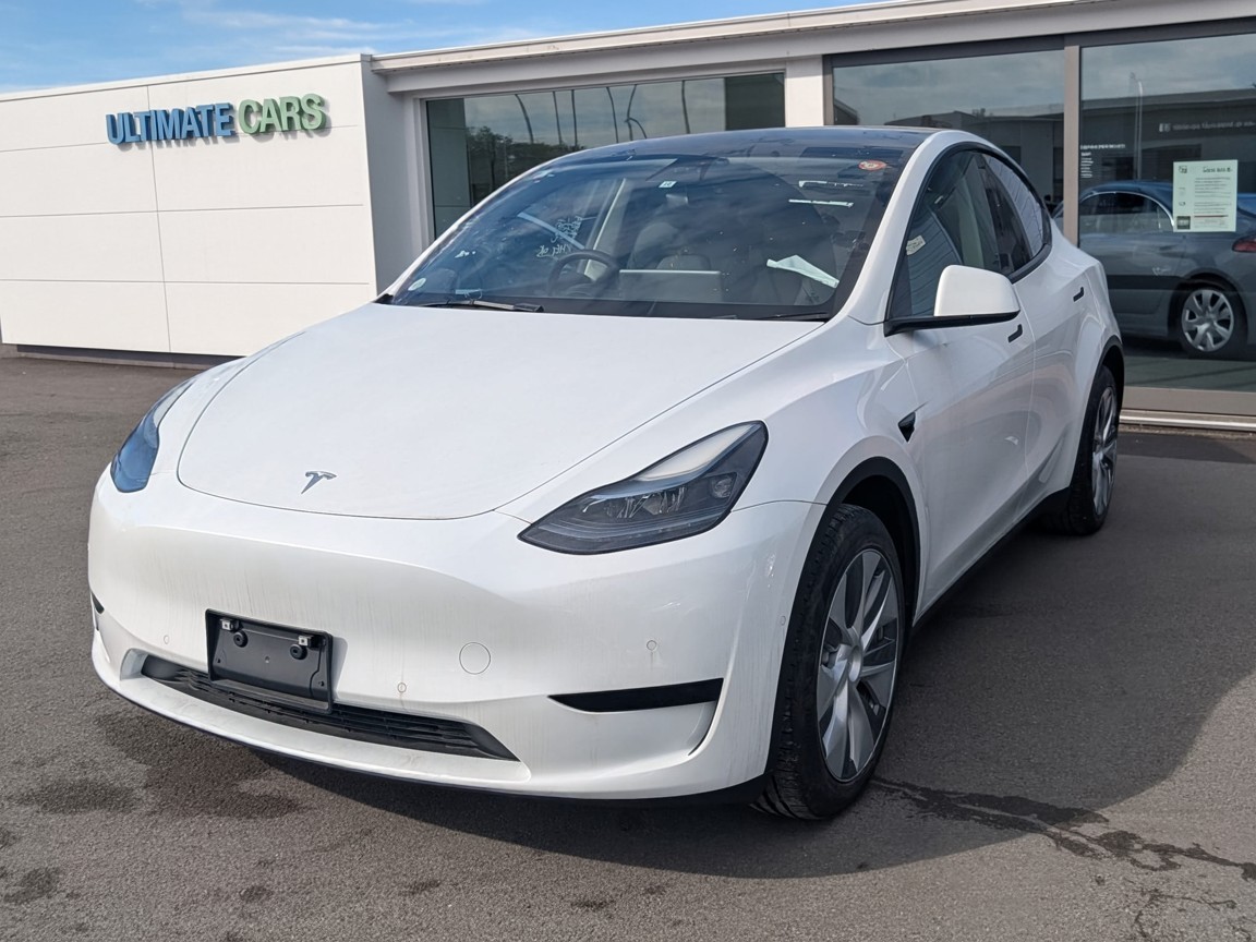 2022 TESLA Model Y Carousel 3