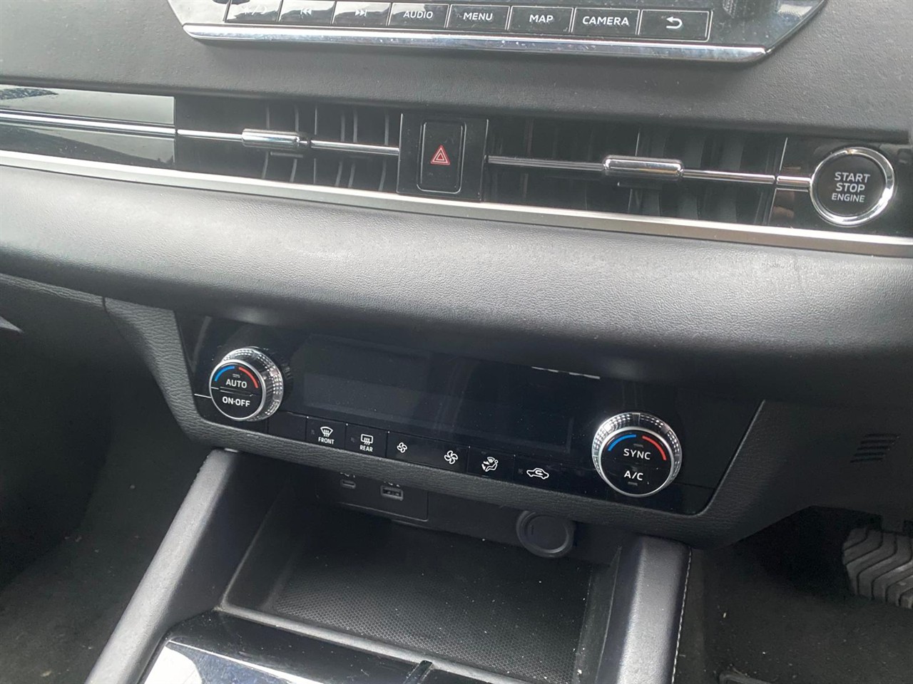 2022 Mitsubishi OUTLANDER LS 2.5P/4WD/CVT Carousel 4