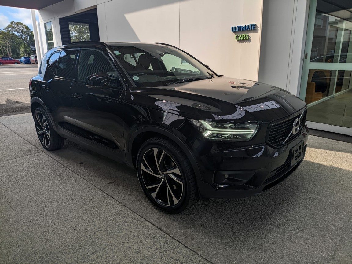 2018 Volvo XC40 4wd R Design T5