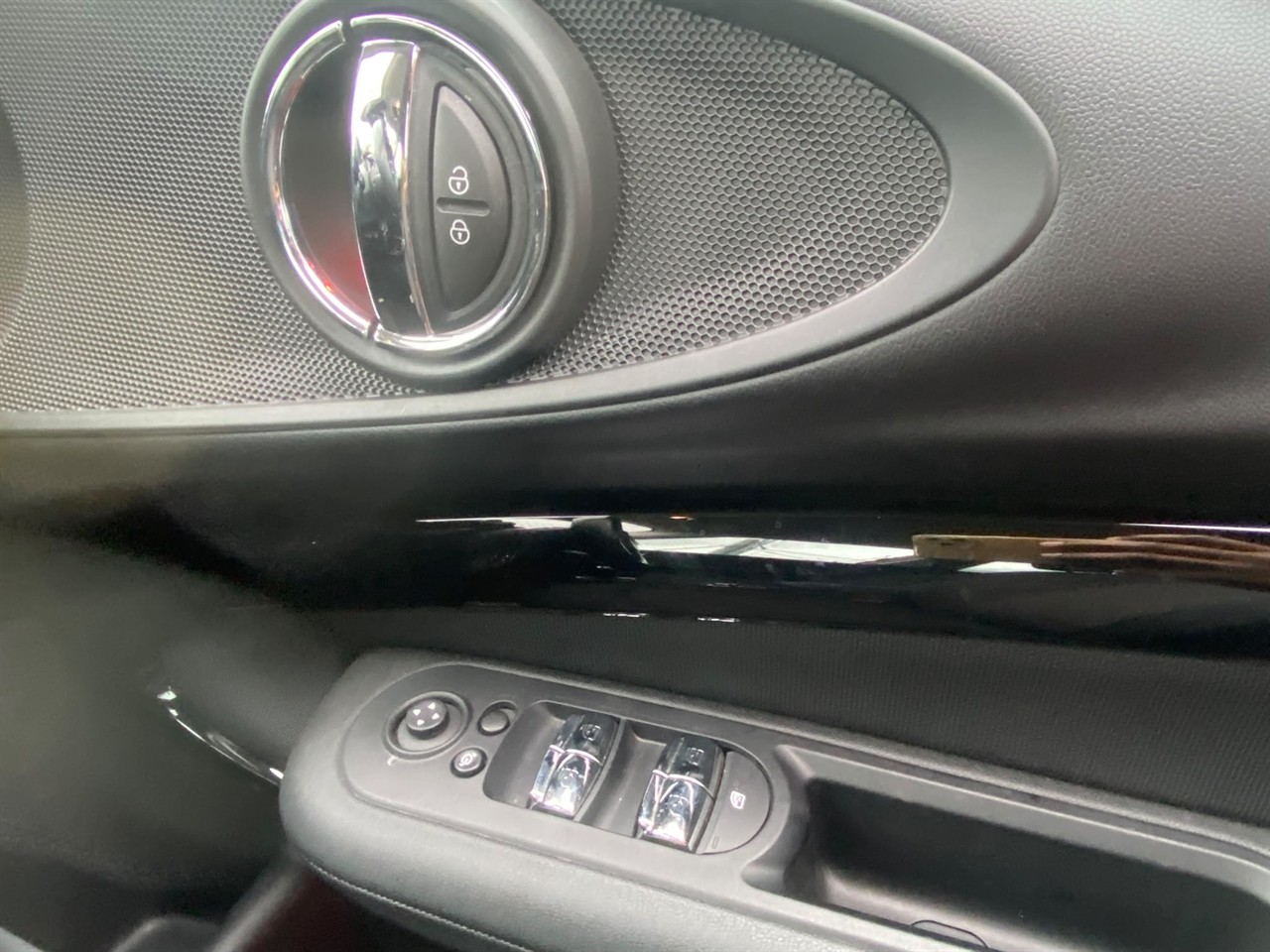 2020 Mini Cooper D Clubman Carousel 7