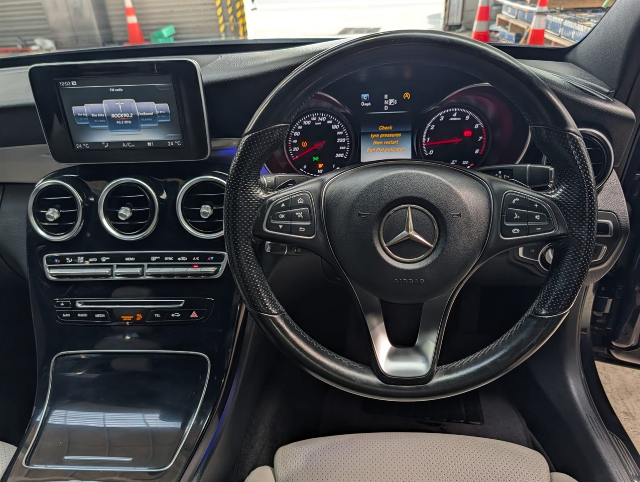 2015 Mercedes-Benz C-Class 4D C200 Carousel 14