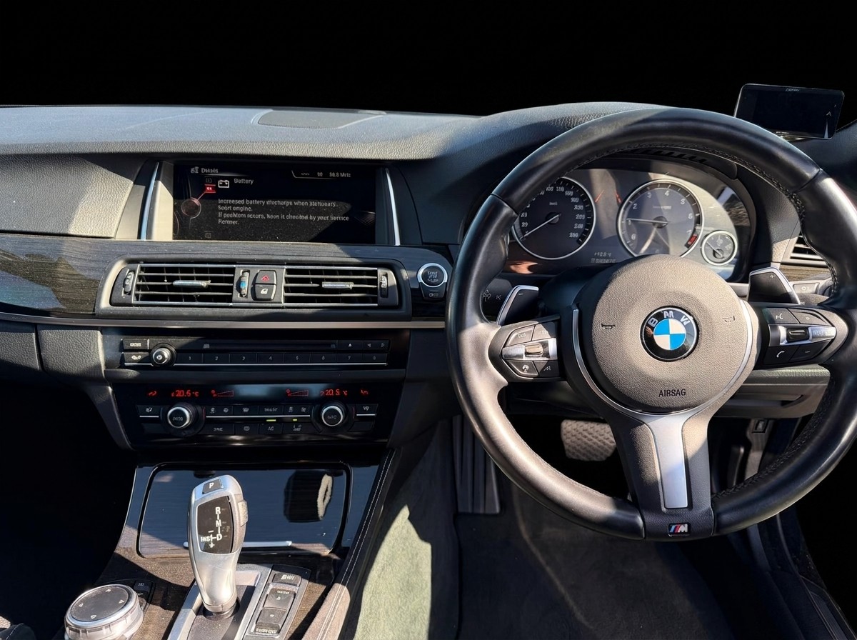 2017 BMW 523i M Sport Carousel 1