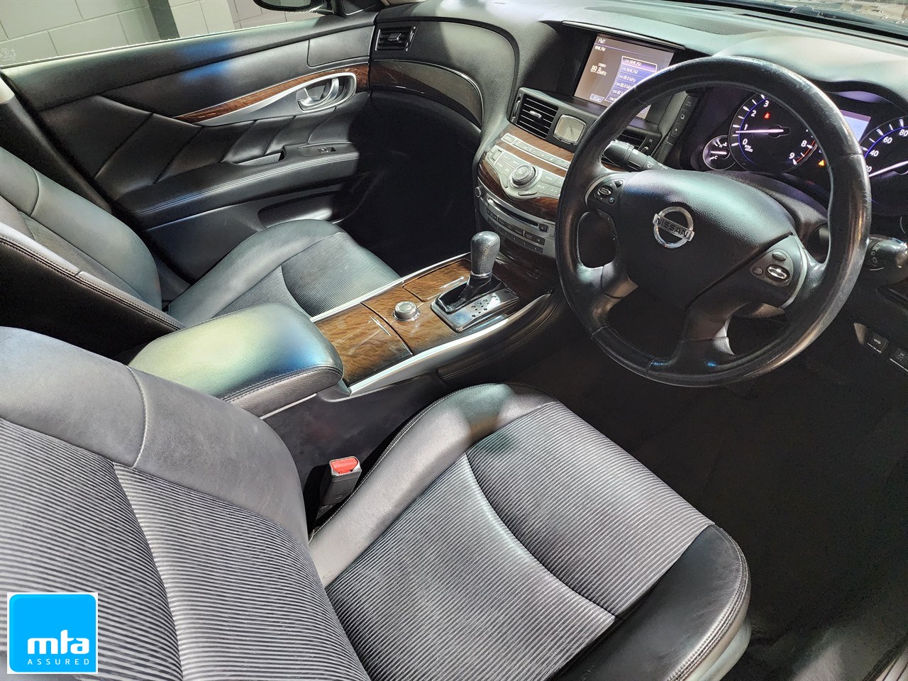2011 Nissan Fuga Carousel 4