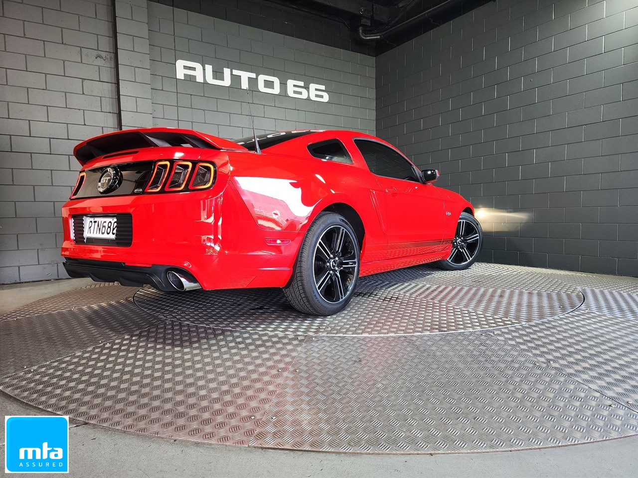 2014 Ford Mustang GT PREMIUM GT/CS Carousel 10