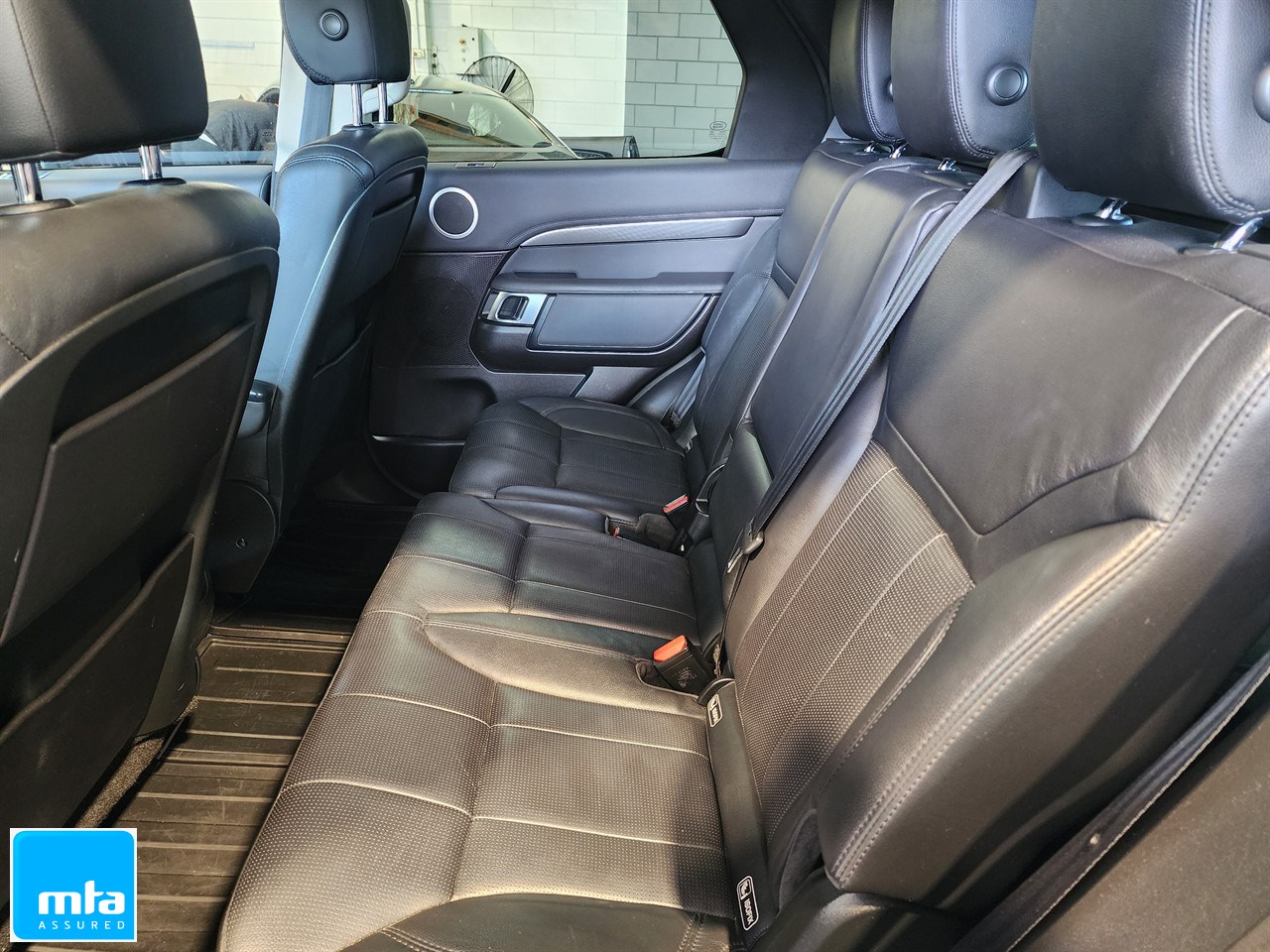 2018 Land Rover Discovery TD6 HSE 3.0DT/4WD Carousel 9