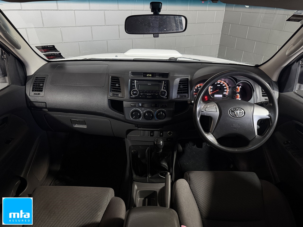 2011 Toyota Hilux 4WD 3.0TD DC UTE 5M Collage 1