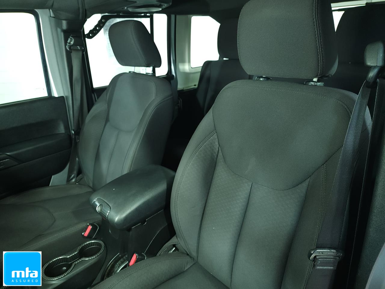 2015 Jeep Wrangler SPORT UNLIMITED 3.6P Carousel 6