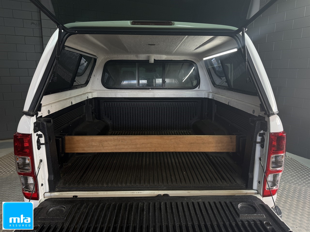 2022 Ford Ranger XLT DOUBLE CAB W/SA Collage 1