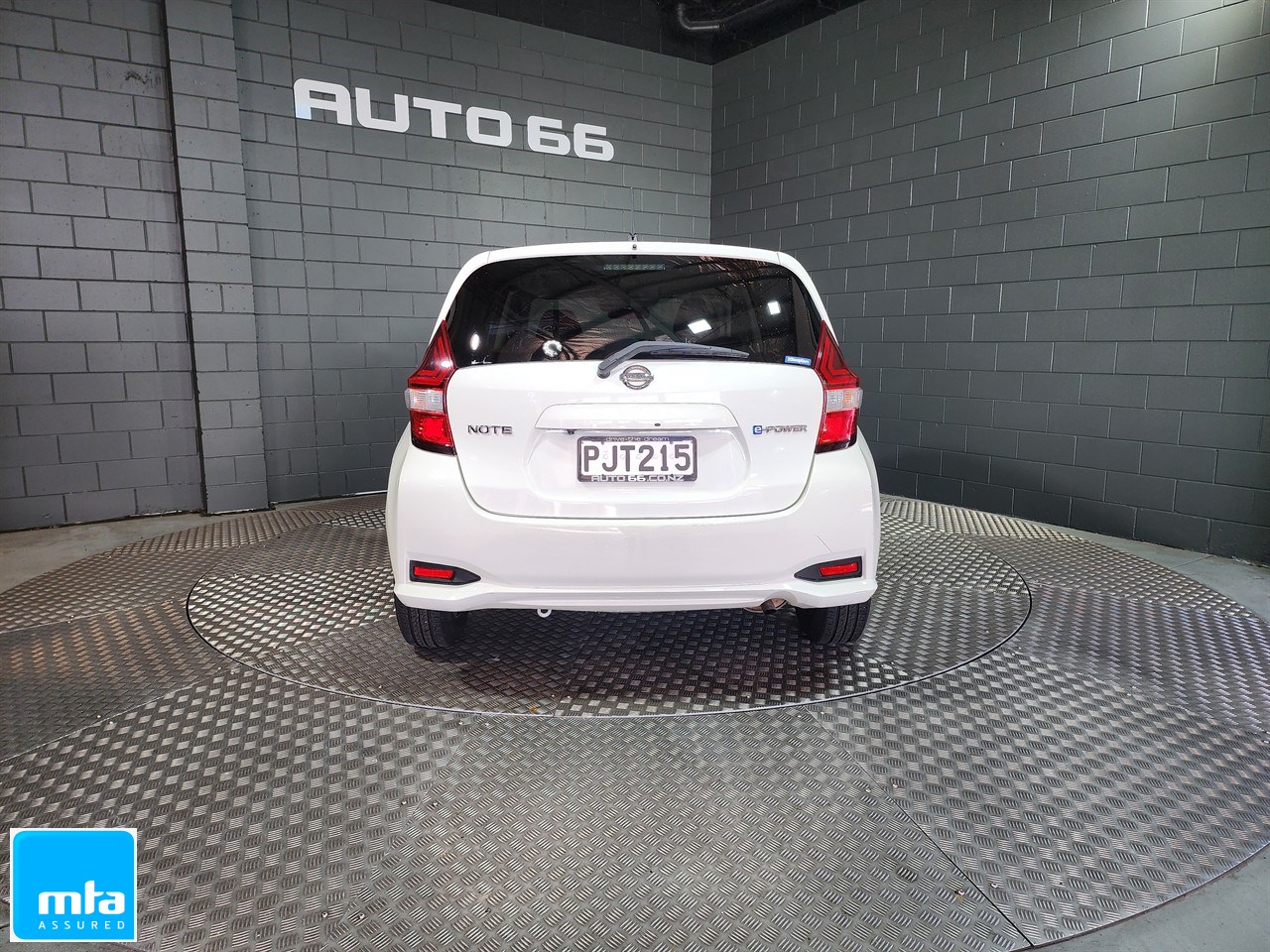 2017 Nissan Note E-POWER Carousel 10