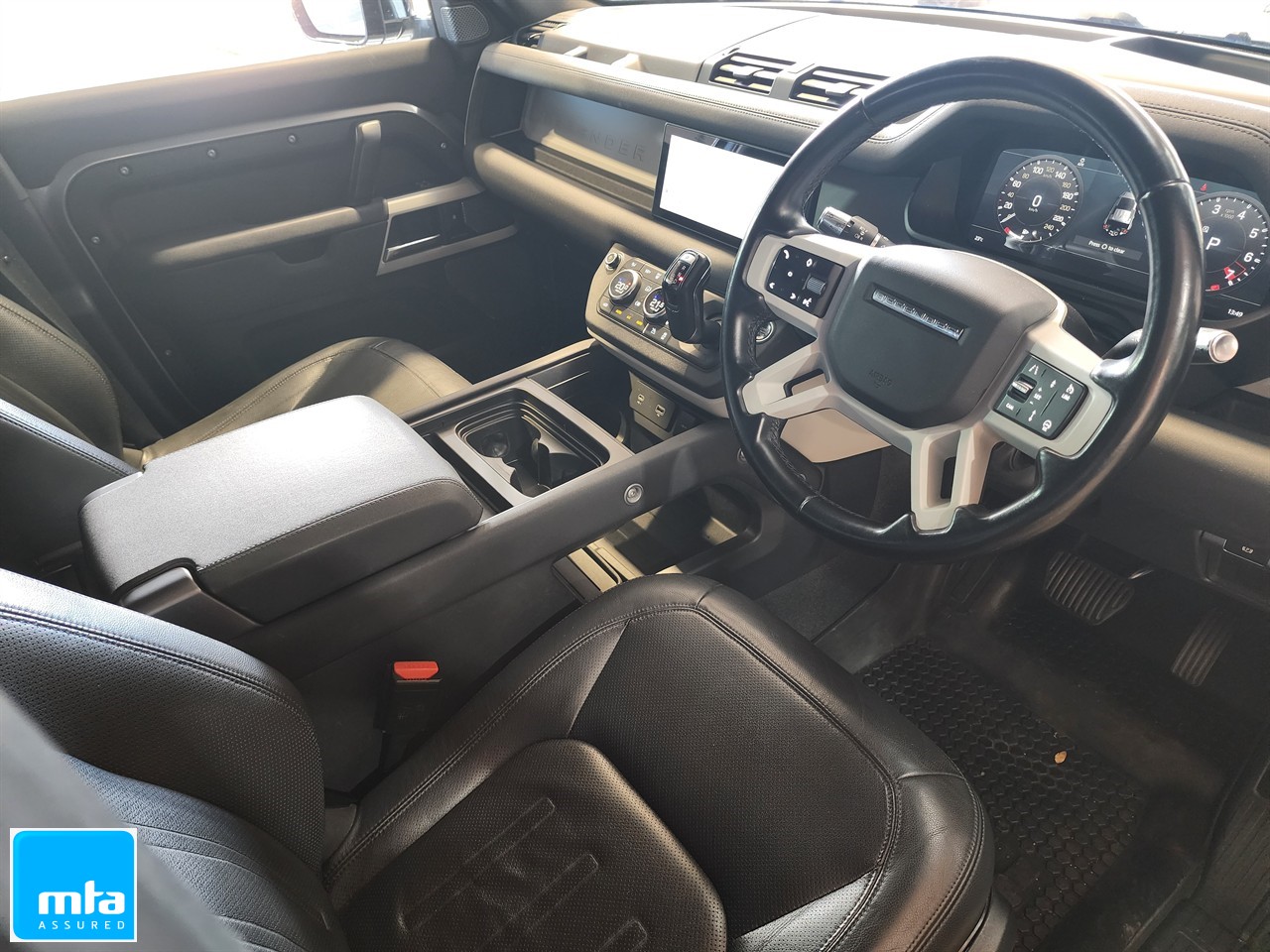 2021 Land Rover Defender 110 P400 SE 3.0PT Carousel 5