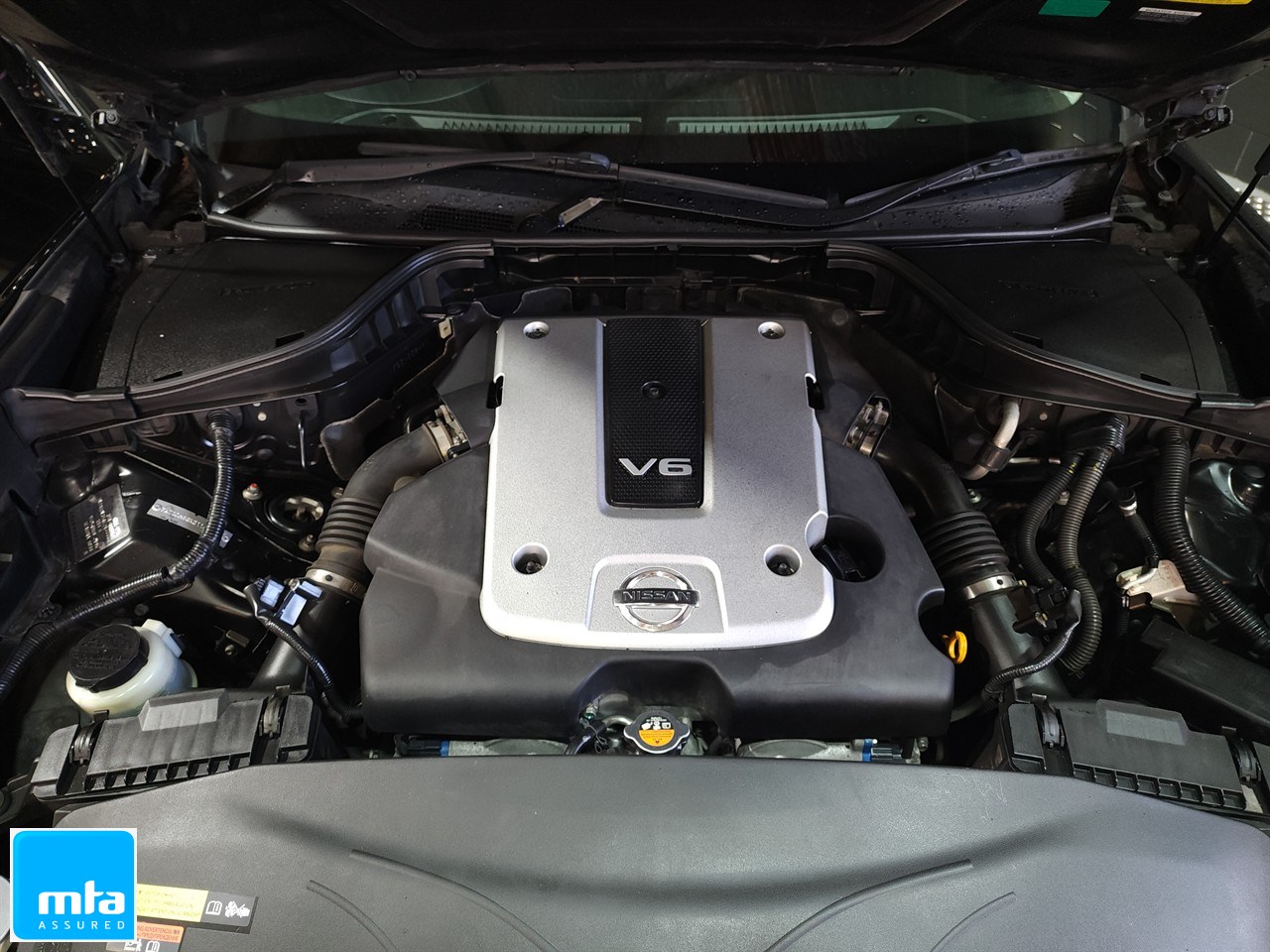 2011 Nissan Fuga Carousel 16