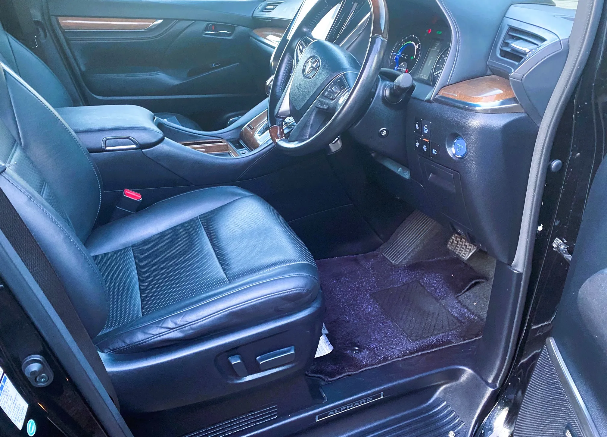 2017 Toyota ALPHARD HYBRID "TOP SPEC" 7 SEATER  Carousel 7