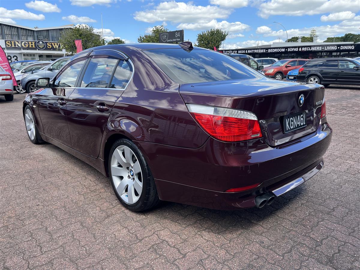 2006 BMW 550i Carousel 2