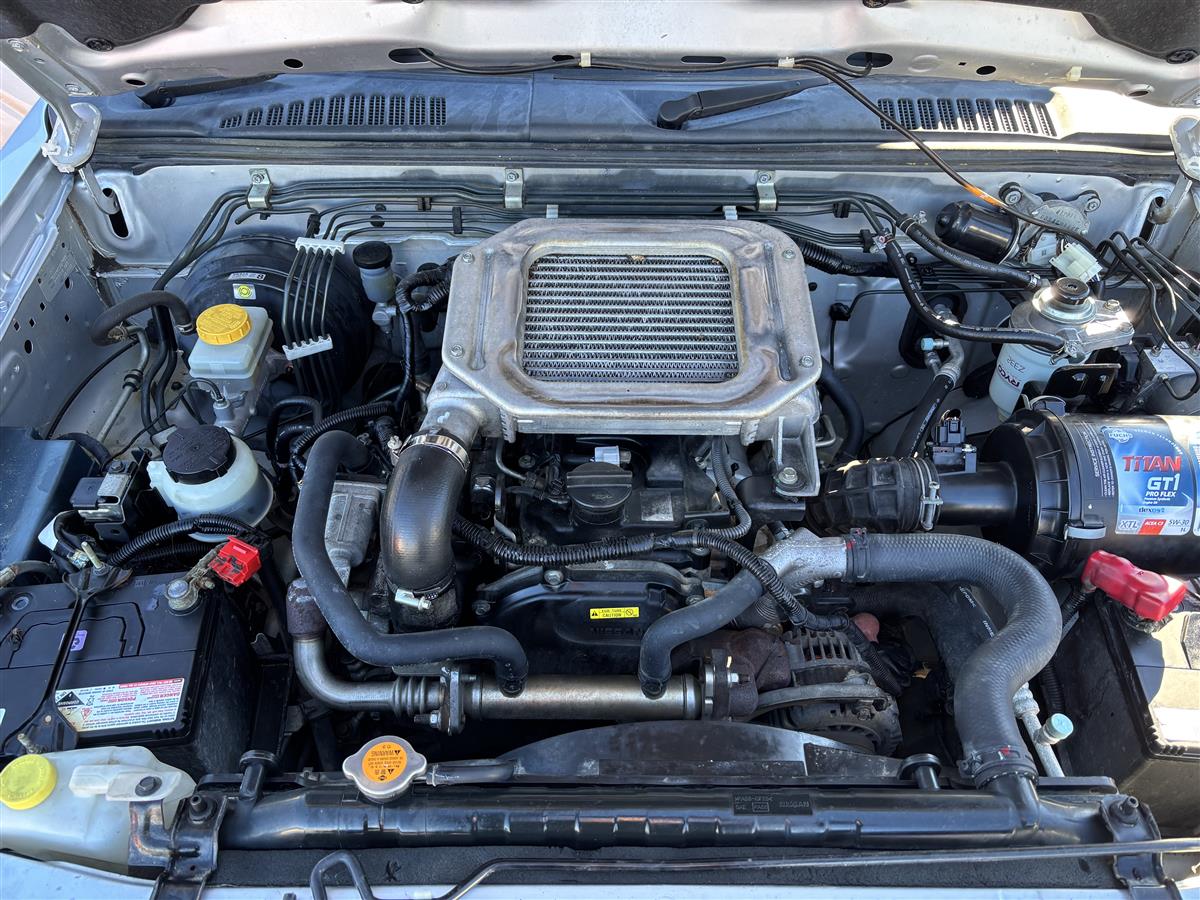 2011 Nissan Navara DX 2WD 2.5TD Carousel 9